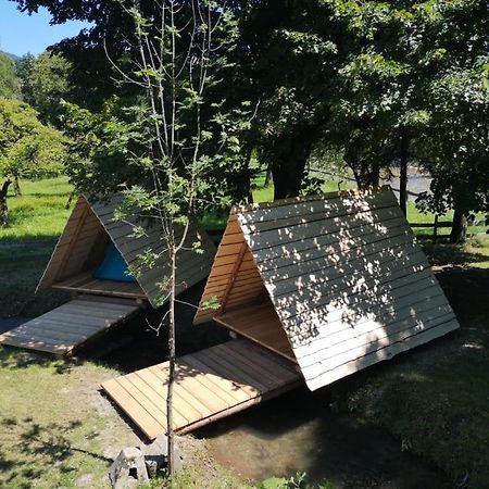 Готель Kamp Na Otoku - Ljubno Ob Savinji Екстер'єр фото